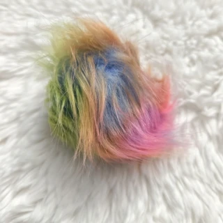 Duhová bambule na čepici, 7 cm